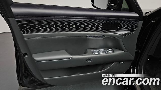 Genesis G90 2023 — photo 14