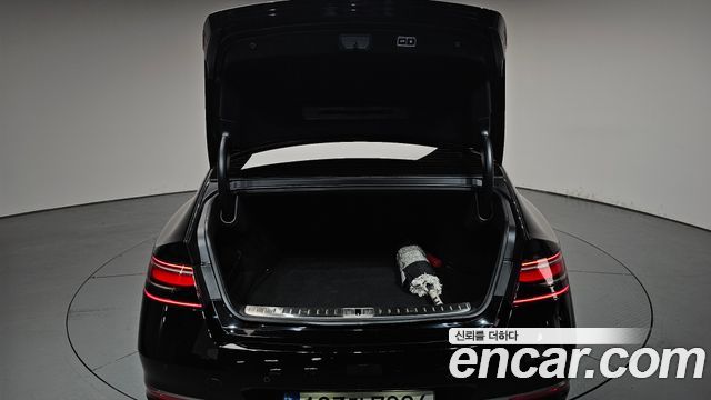 Genesis G90 2023 — photo 37