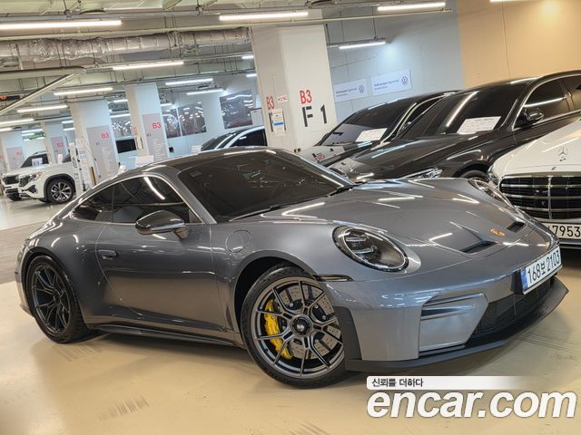 Porsche 911 2025 — photo 1