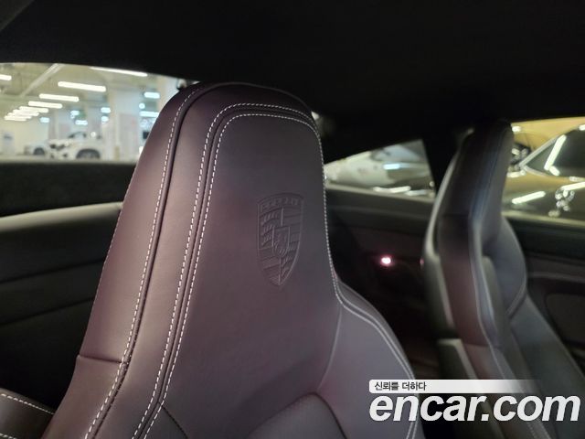 Porsche 911 2025 — photo 14