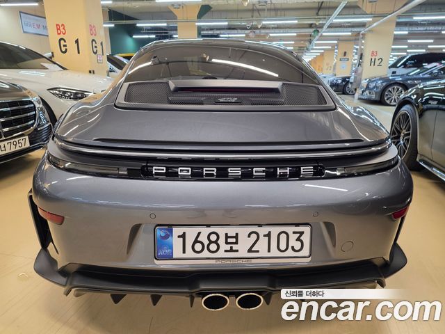 Porsche 911 2025 — photo 16