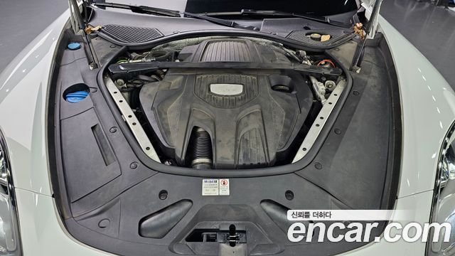 Porsche Panamera 2018 — photo 6