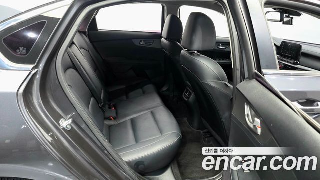 Kia K3 2020 — photo 18