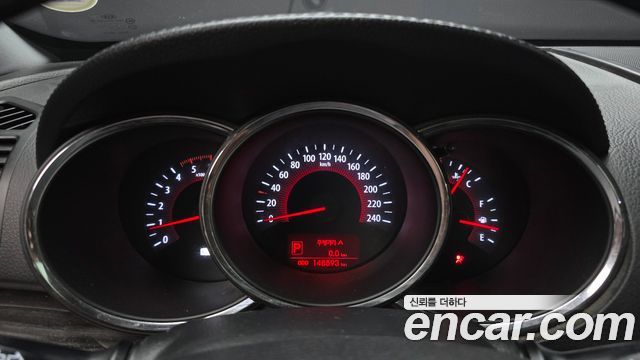Kia Sorento 2012 — photo 8