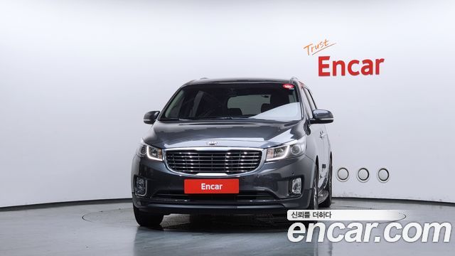 Kia Canival 2015 — photo 3