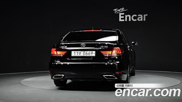 Lexus LS 2015 — photo 4