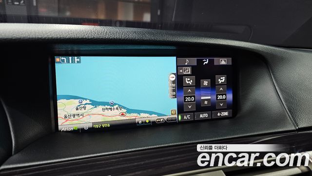 Lexus LS 2015 — photo 20