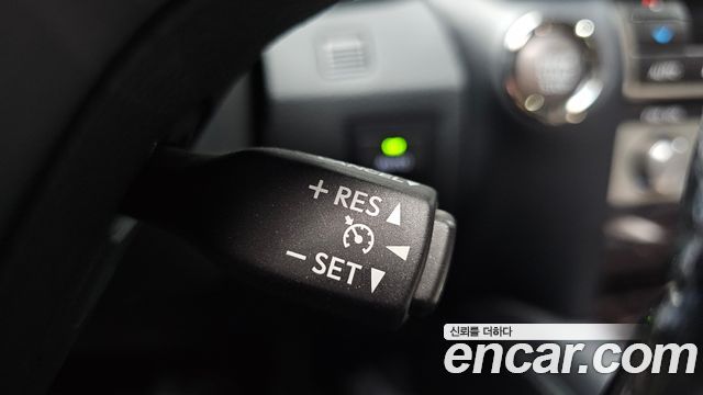 Lexus LS 2015 — photo 26
