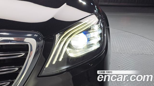 Mercedes-Benz S-Class 2018 — photo 8