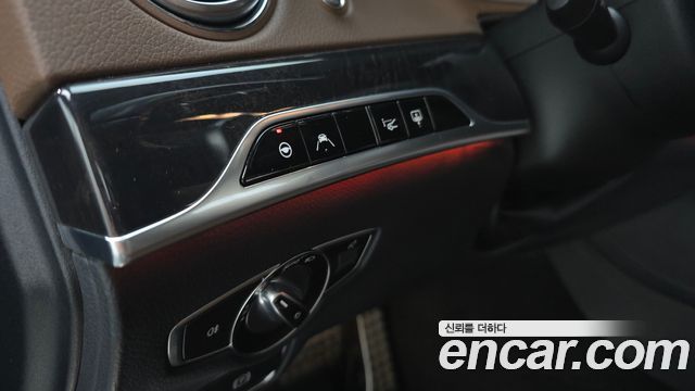Mercedes-Benz S-Class 2018 — photo 29