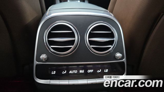 Mercedes-Benz S-Class 2018 — photo 30