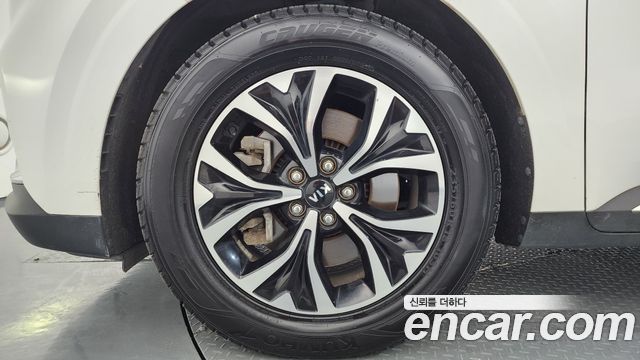 Kia Canival 2021 — photo 5