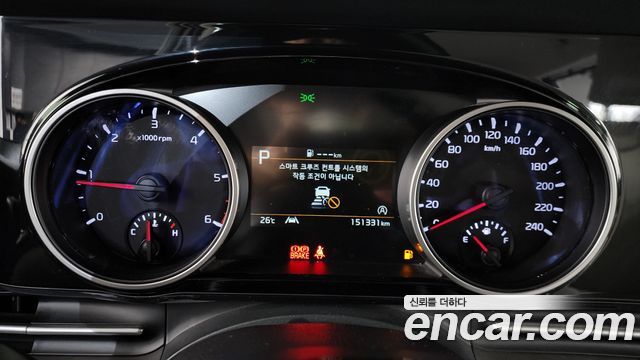 Kia Canival 2021 — photo 11