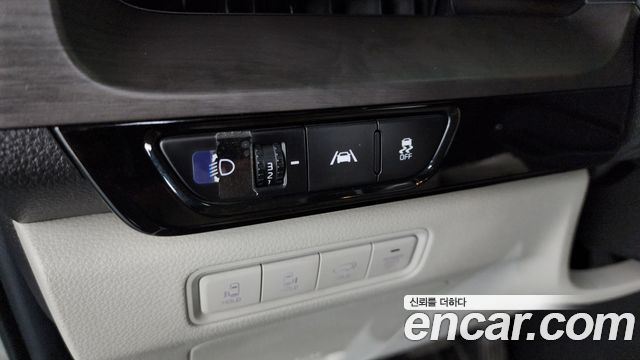 Kia Canival 2021 — photo 27