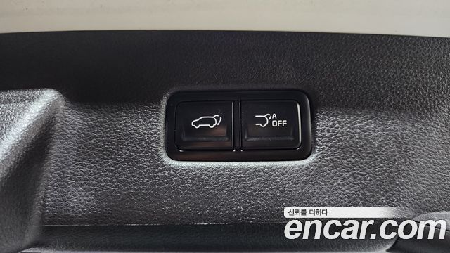 Kia Canival 2021 — photo 28