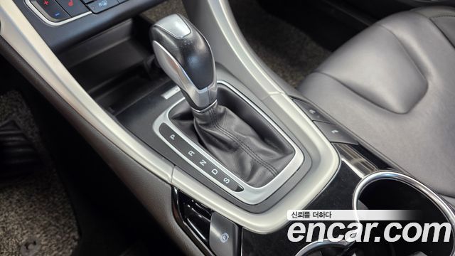 Ford Mondeo 2015 — photo 9