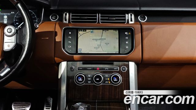 Land Rover Range Rover 2016 — photo 14