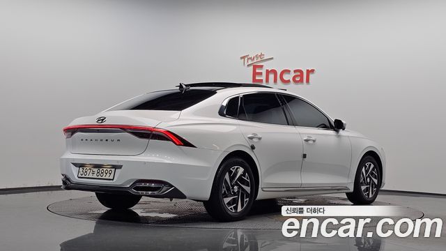 Hyundai Grandeur 2022 — photo 2