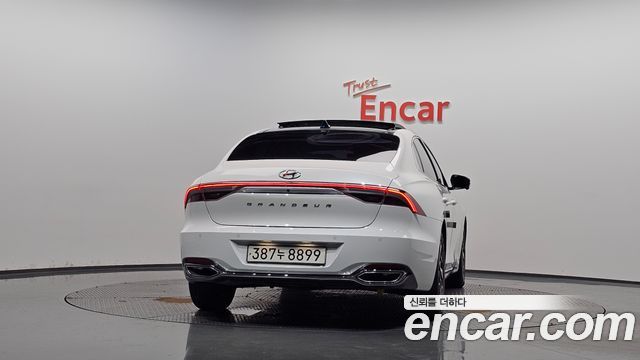 Hyundai Grandeur 2022 — photo 4