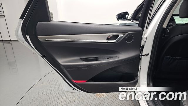Hyundai Grandeur 2022 — photo 15
