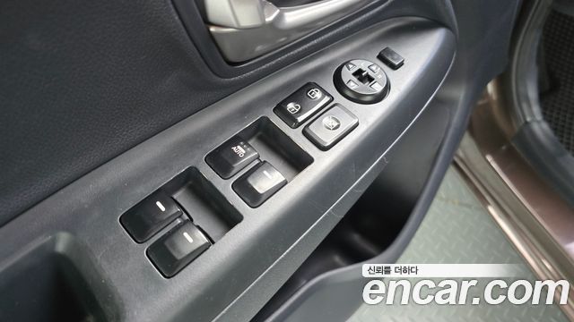 Kia pride 2012 — photo 19