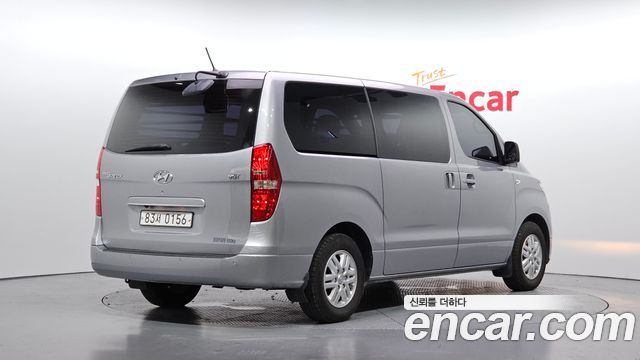 Hyundai Starex 2019 — photo 2