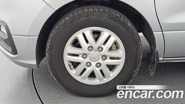 Hyundai Starex 2019 — photo 5