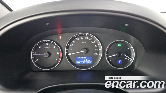 Hyundai Starex 2019 — photo 8