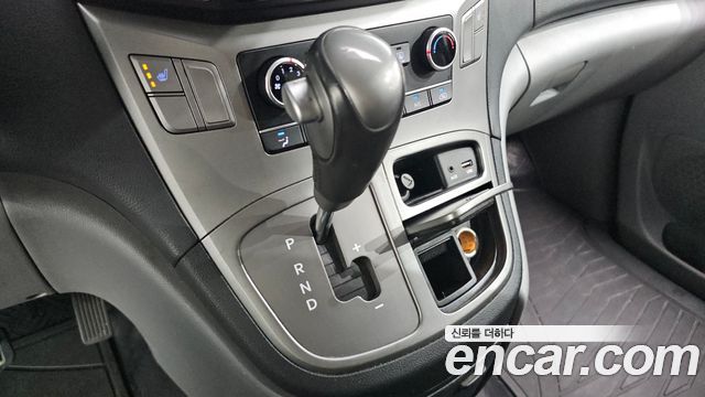 Hyundai Starex 2019 — photo 9