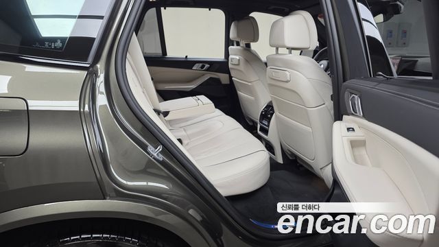 BMW X5 2025 — photo 17
