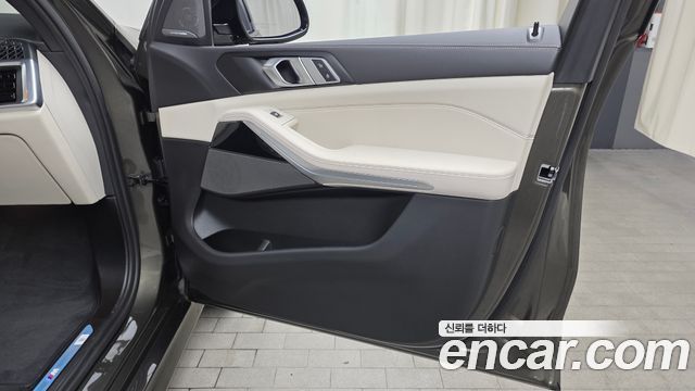 BMW X5 2025 — photo 14