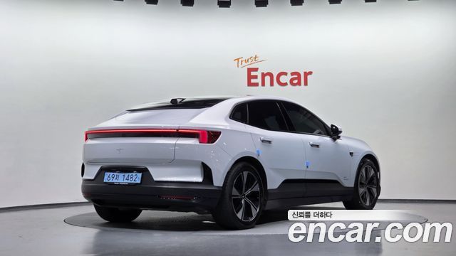 Polestar Polestar 4 2025 — photo 2