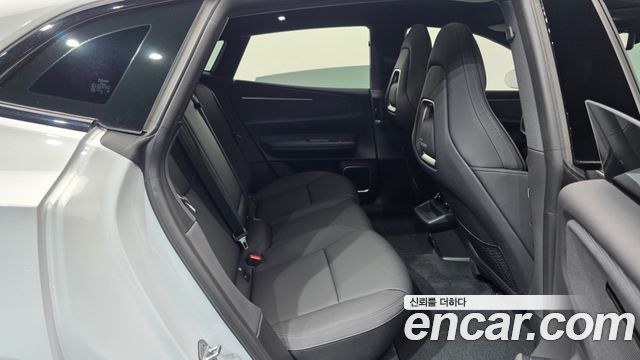 Polestar Polestar 4 2025 — photo 18