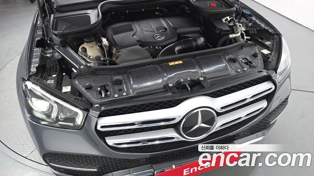Mercedes-Benz GLE-Class 2021 — photo 6