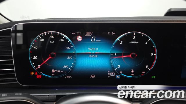Mercedes-Benz GLE-Class 2021 — photo 11