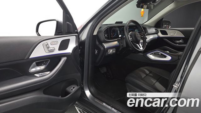 Mercedes-Benz GLE-Class 2021 — photo 13