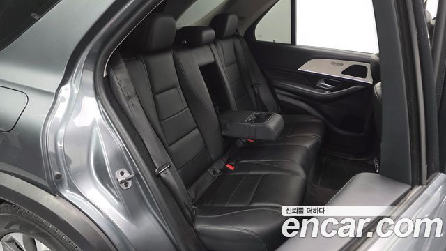 Mercedes-Benz GLE-Class 2021 — photo 18