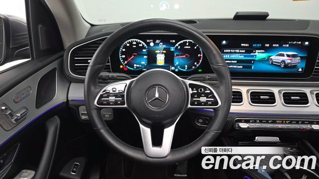 Mercedes-Benz GLE-Class 2021 — photo 20