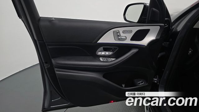 Mercedes-Benz GLE-Class 2021 — photo 14