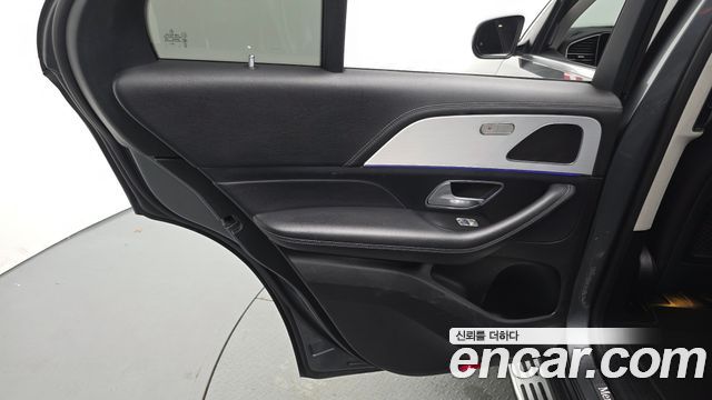 Mercedes-Benz GLE-Class 2021 — photo 15
