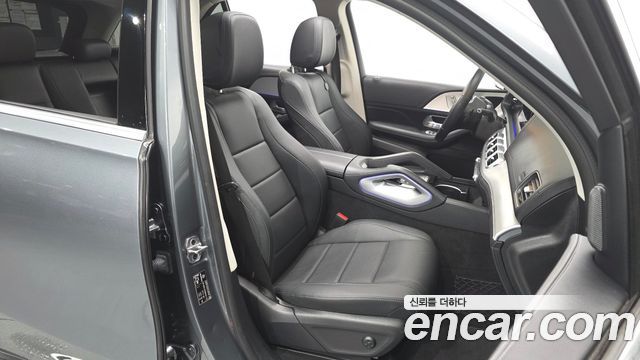 Mercedes-Benz GLE-Class 2021 — photo 16