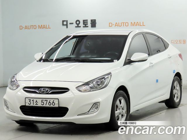 Hyundai Accent 2015 — photo 1