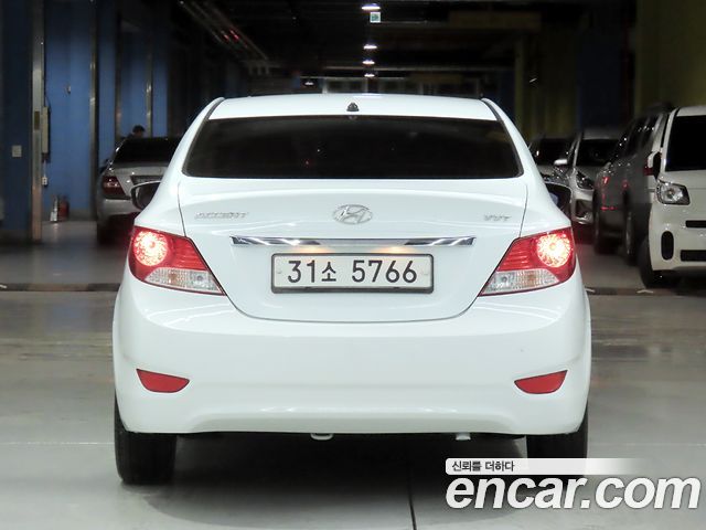 Hyundai Accent 2015 — photo 3