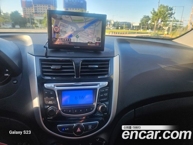 Hyundai Accent 2015 — photo 6