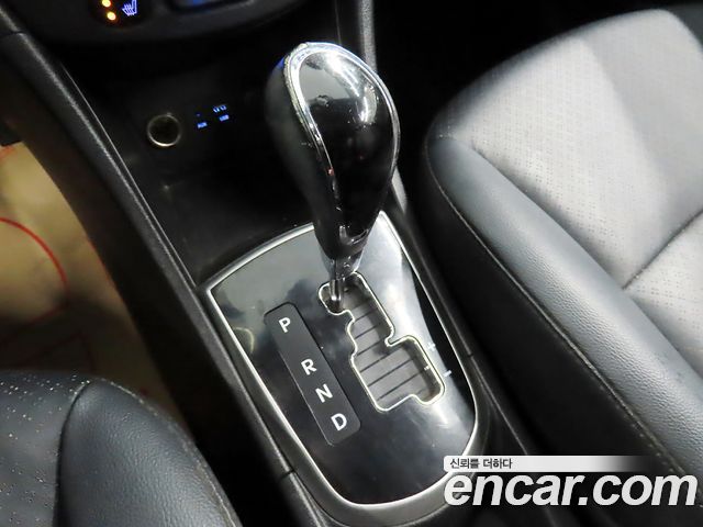 Hyundai Accent 2015 — photo 12