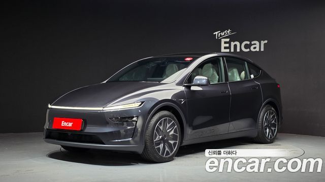 Tesla Model Y 2026 — photo 1