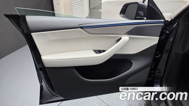 Tesla Model Y 2026 — photo 14