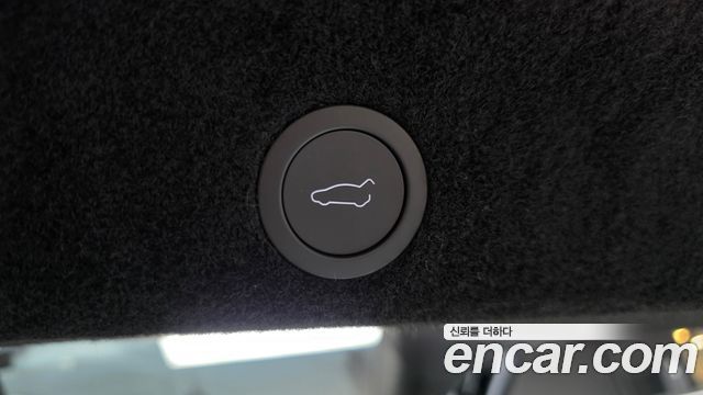 Tesla Model Y 2026 — photo 29