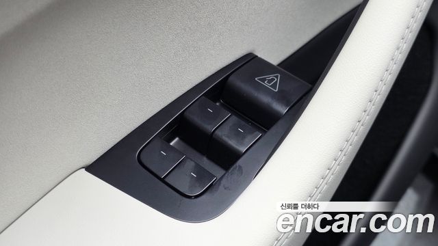 Tesla Model Y 2026 — photo 31