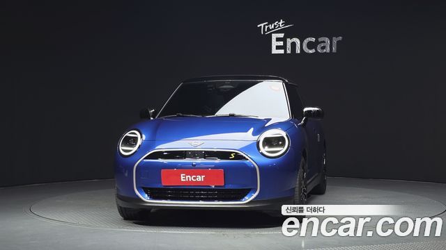 Mini Cooper 2024 — photo 3